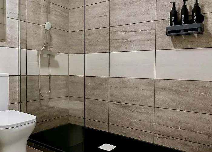 Luxury Cinema 2 Bed Centre Free Parking Leeds (West Yorkshire)